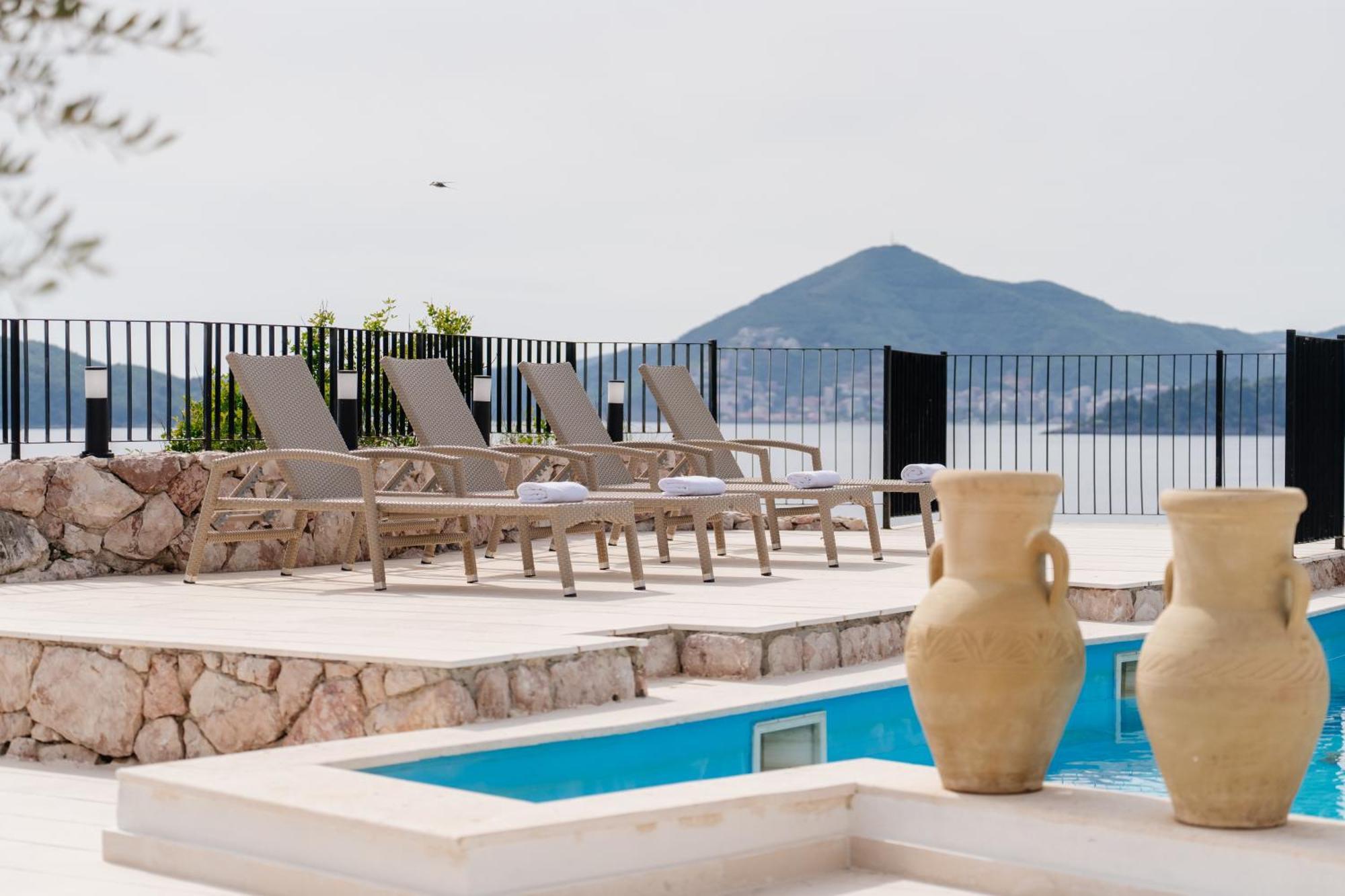 Blanche Cliff Apartments Ilha Sveti Stefan Exterior foto